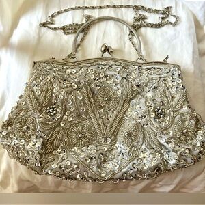 Elegant Silver Beaded and Sequined Evening Bag